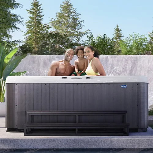 Patio Plus hot tubs for sale in Madrid